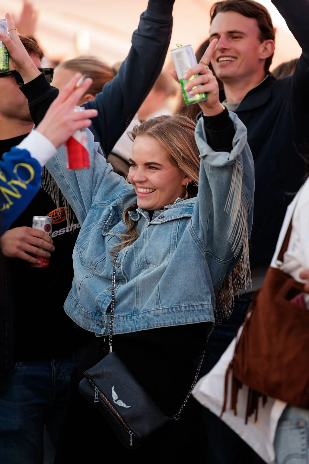 Sfeerbeeld tijdens een festival, vastgelegd door iBrave Media